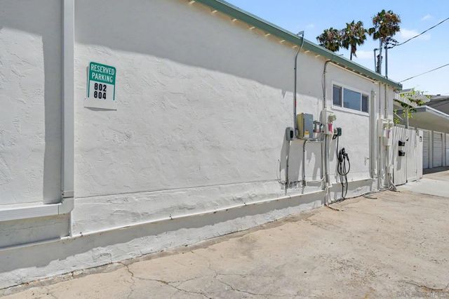 802 Vanderbilt Pl, San Diego, CA 92103