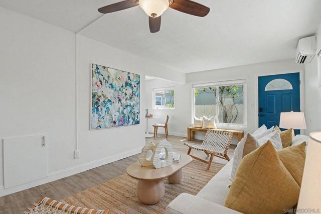 802 Vanderbilt Pl, San Diego, CA 92103