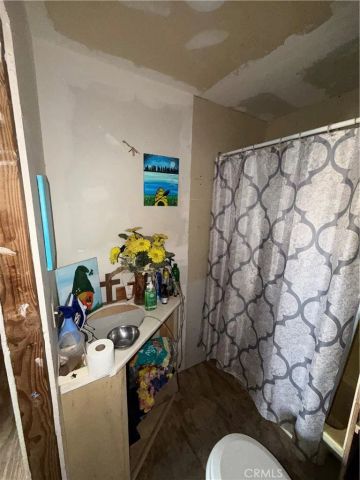 1 North Side, Lucerne Valley, CA 92356