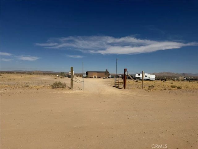1 North Side, Lucerne Valley, CA 92356