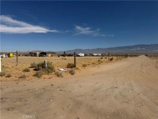 1 North Side, Lucerne Valley, CA 92356