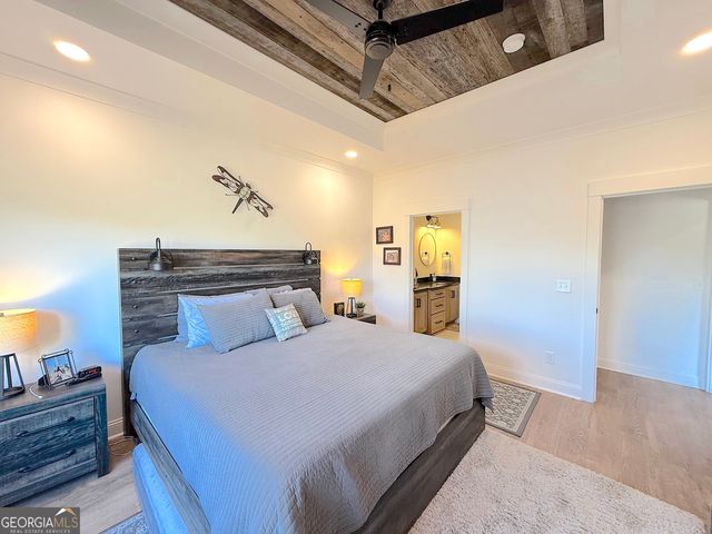 73 Yacht Club Pointe, Hartwell, GA 30643