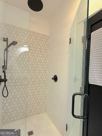 73 Yacht Club Pointe, Hartwell, GA 30643