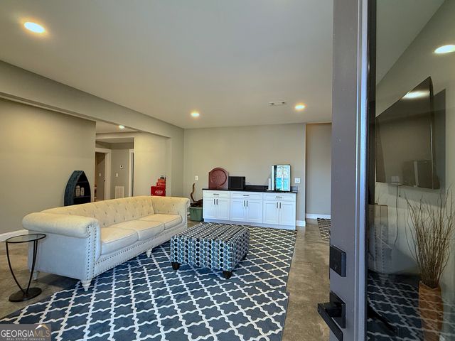 73 Yacht Club Pointe, Hartwell, GA 30643