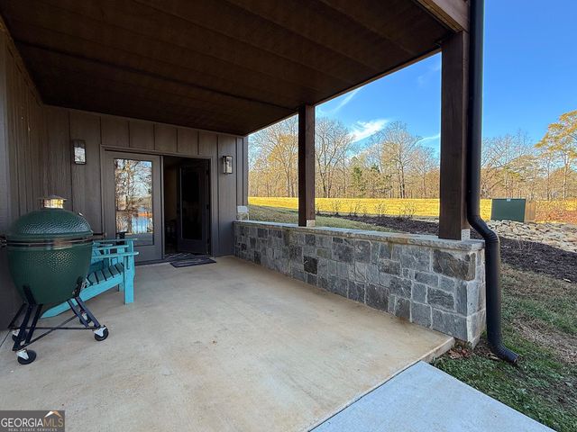 73 Yacht Club Pointe, Hartwell, GA 30643