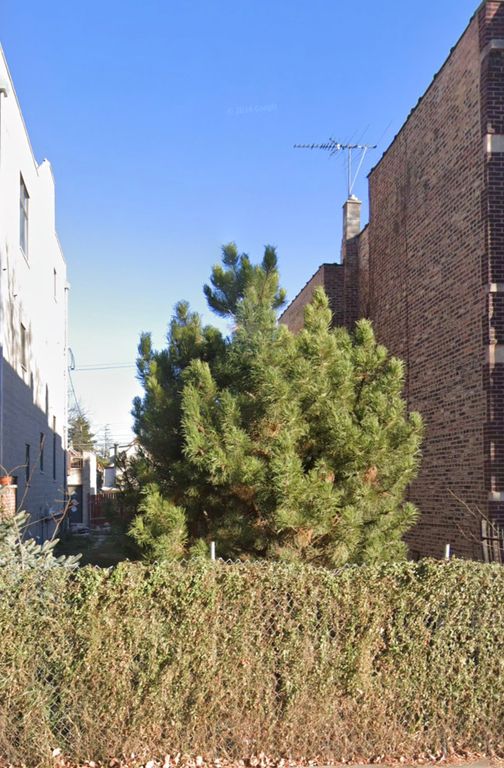 3713 S Damen Avenue, Chicago, IL 60609