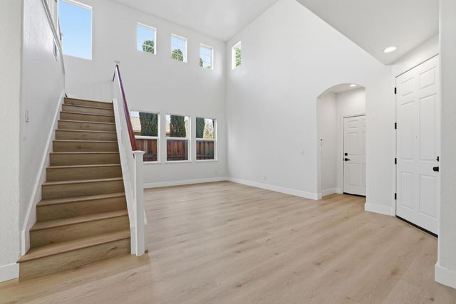 6487 Osprey Ct, Rocklin, CA 95765