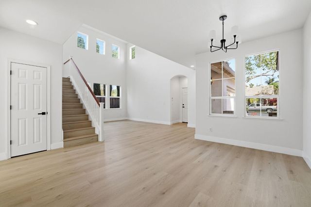 6487 Osprey Ct, Rocklin, CA 95765