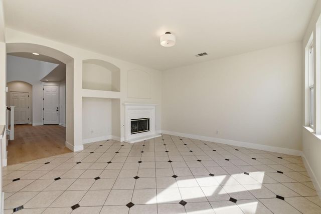 6487 Osprey Ct, Rocklin, CA 95765