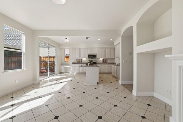 6487 Osprey Ct, Rocklin, CA 95765