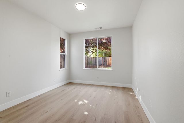 6487 Osprey Ct, Rocklin, CA 95765