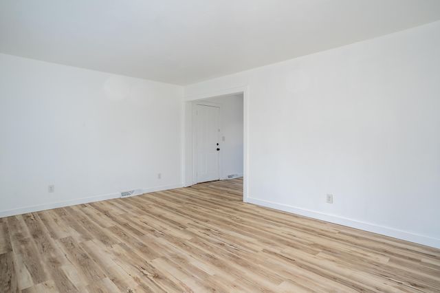 917 E Kerr Street, Springfield, MO 65803