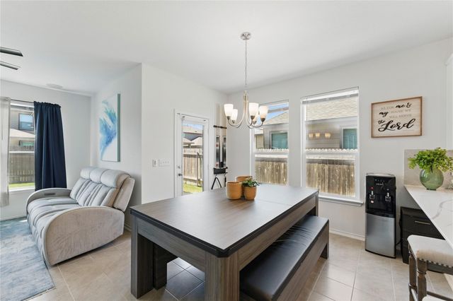 211 Summit DR, Lockhart, TX 78644