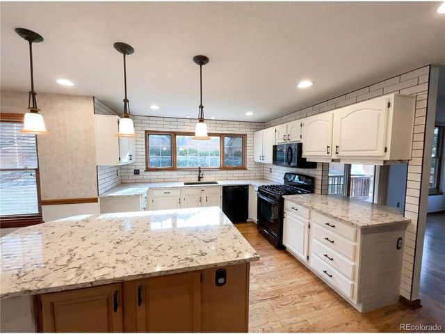 9372 Prairie View Dr, Highlands Ranch, CO 80126