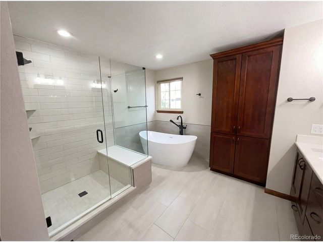 9372 Prairie View Dr, Highlands Ranch, CO 80126