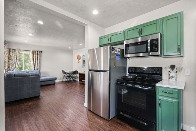 25 W 400 S, Tremonton, UT 84337