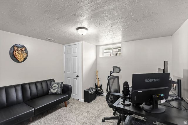 25 W 400 S, Tremonton, UT 84337