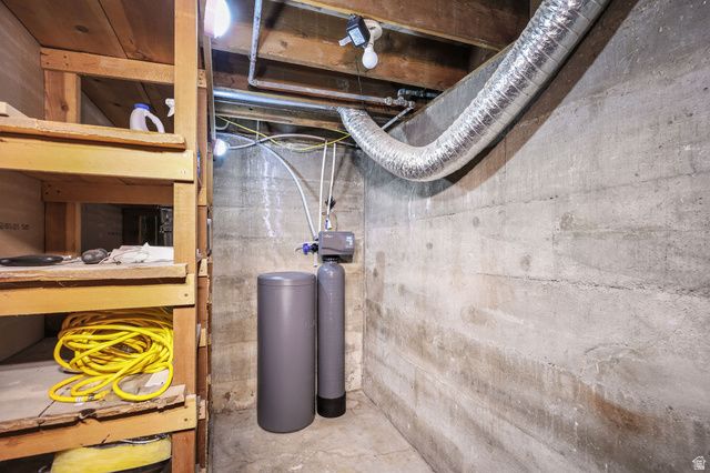 25 W 400 S, Tremonton, UT 84337