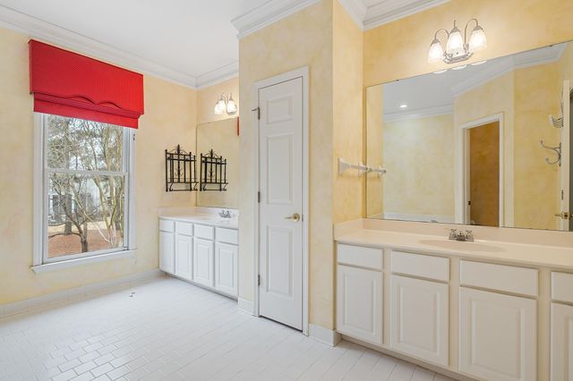 153 RUNNING RIVER PL, Memphis, TN 38103