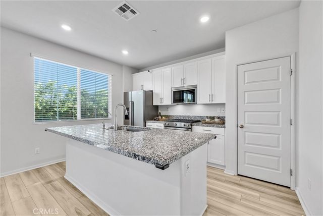 683 E Joseph Privado, Ontario, CA 91761