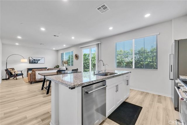 683 E Joseph Privado, Ontario, CA 91761