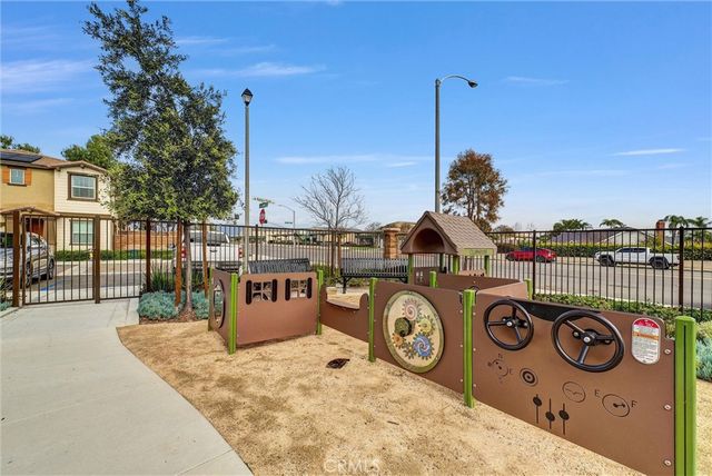 683 E Joseph Privado, Ontario, CA 91761