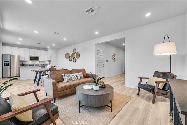 683 E Joseph Privado, Ontario, CA 91761