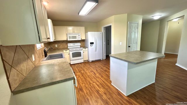 5132 Columbia, Schertz, TX 78108