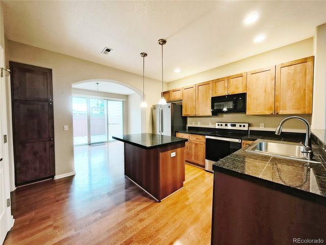 8555 Gold Peak Dr F, Highlands Ranch, CO 80130
