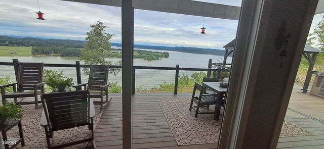 313 River Bluff Way, Newport, TN 37821