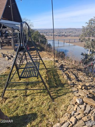 313 River Bluff Way, Newport, TN 37821