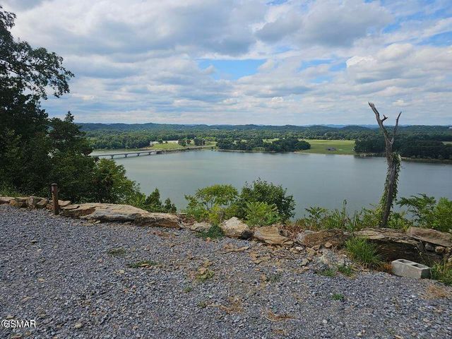 313 River Bluff Way, Newport, TN 37821