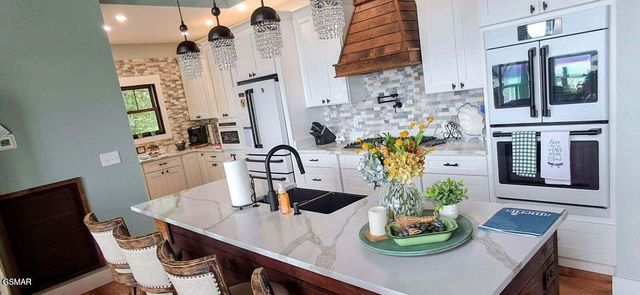 313 River Bluff Way, Newport, TN 37821