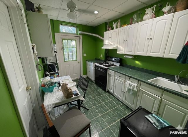 555 Anderson Avenue, Cliffside Park, NJ 07010