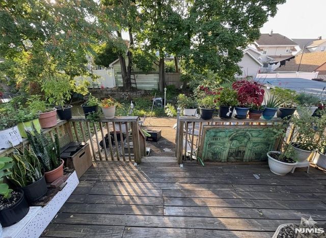 555 Anderson Avenue, Cliffside Park, NJ 07010