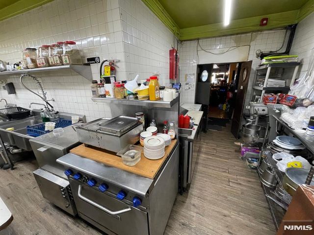 555 Anderson Avenue, Cliffside Park, NJ 07010