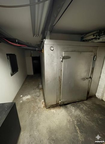 555 Anderson Avenue, Cliffside Park, NJ 07010