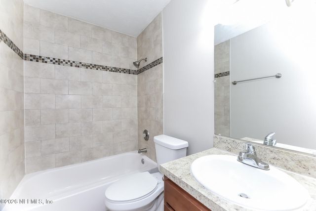 8251 VERMANTH Road, Jacksonville, FL 32211