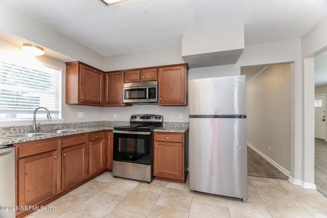 8251 VERMANTH Road, Jacksonville, FL 32211