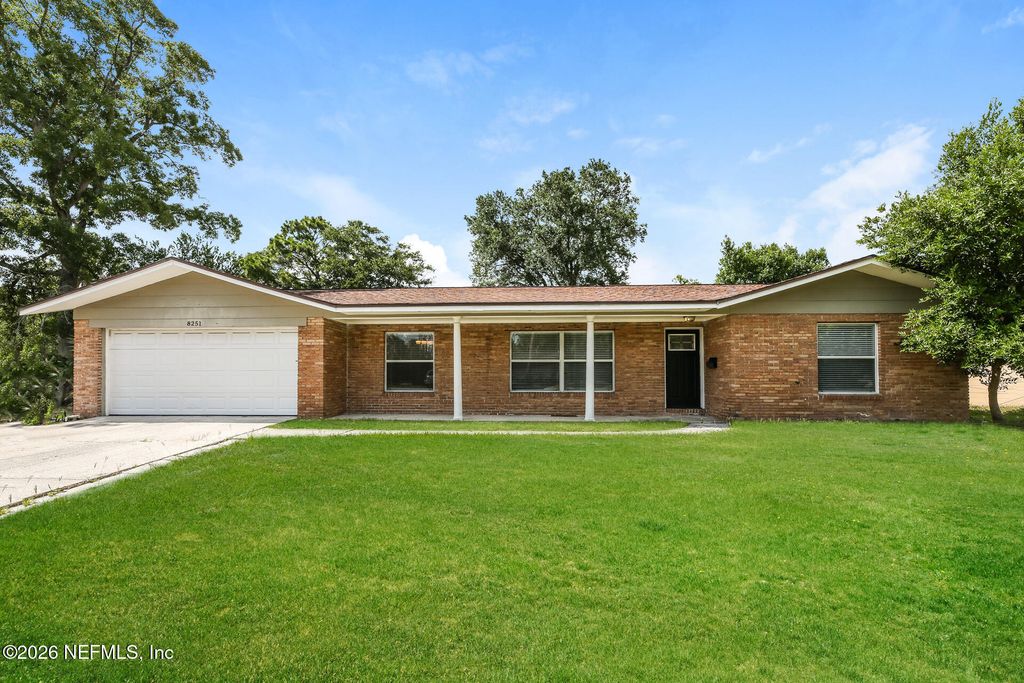 8251 VERMANTH Road, Jacksonville, FL 32211