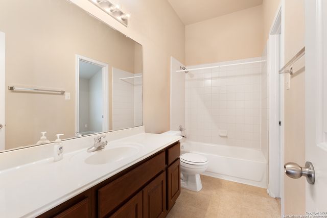 24118 Alpine Lodge, San Antonio, TX 78258