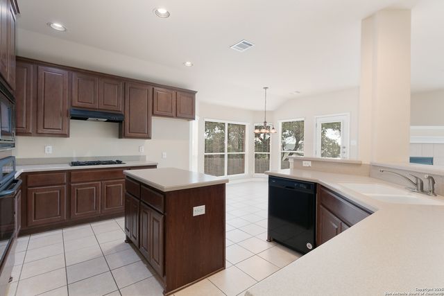 24118 Alpine Lodge, San Antonio, TX 78258