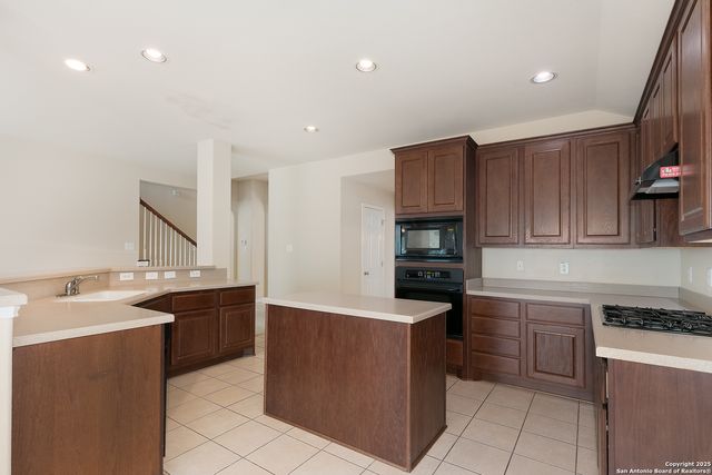 24118 Alpine Lodge, San Antonio, TX 78258