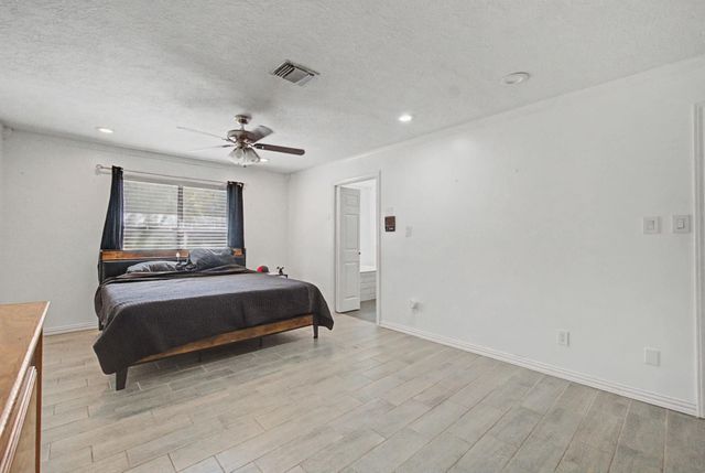 502 Easy Street, Magnolia, TX 77355