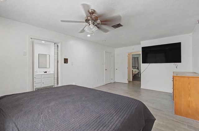 502 Easy Street, Magnolia, TX 77355