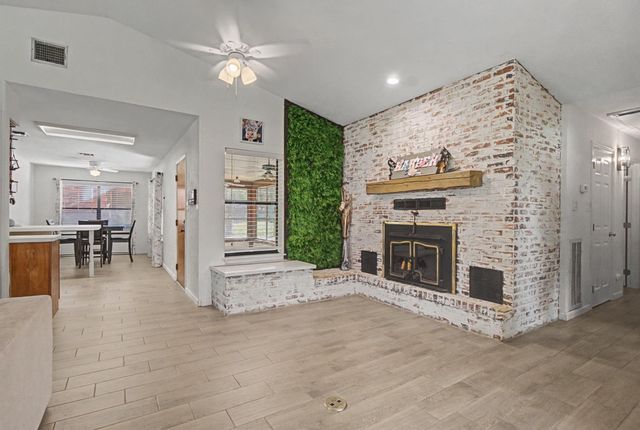 502 Easy Street, Magnolia, TX 77355