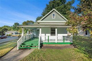 1802 N 22nd Street, St Joseph, MO 64505