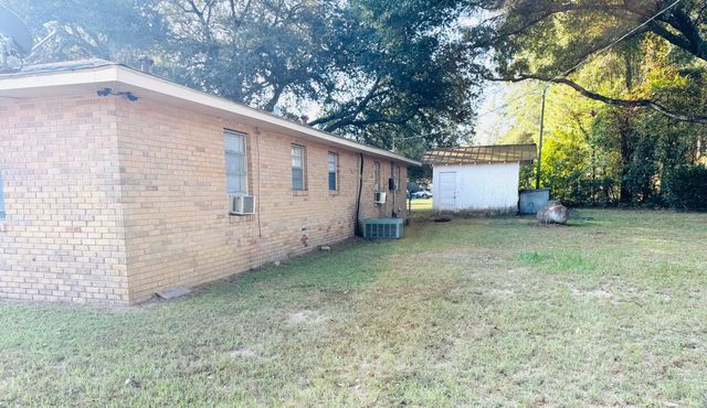 2689 S Hwy 35, Foxworth, MS 39483