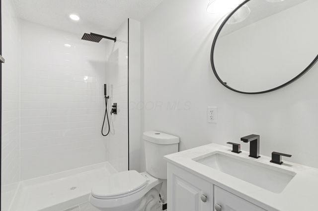 8669 Ripton Drive, Powell, OH 43065