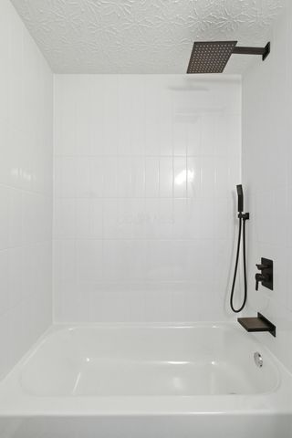 8669 Ripton Drive, Powell, OH 43065